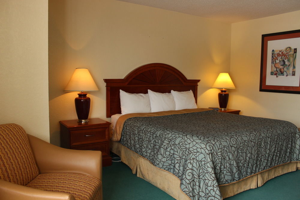 Shawano Four Seasons Resort Eksteriør billede