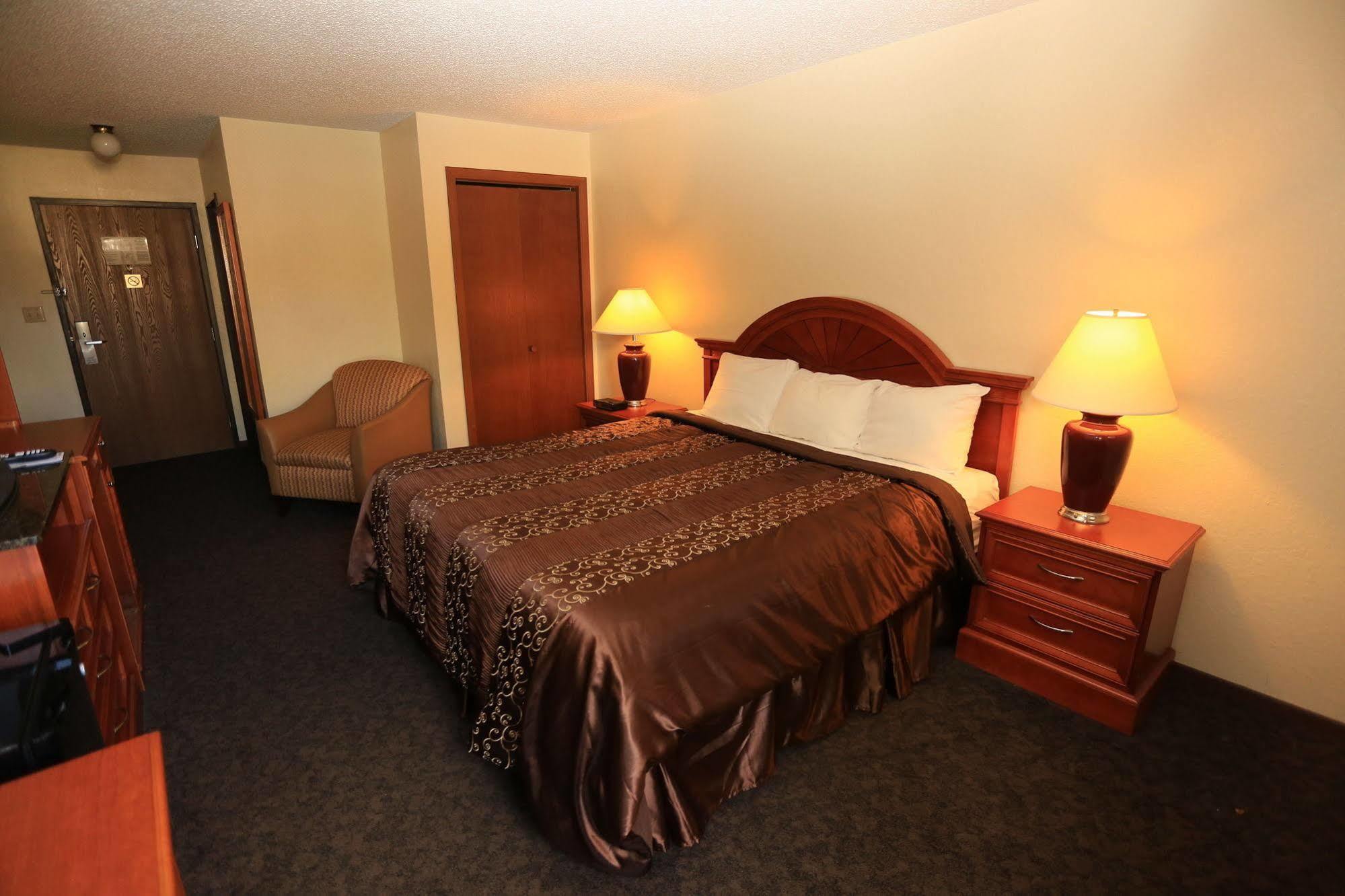 Shawano Four Seasons Resort Eksteriør billede